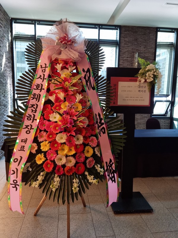 업로드 이미지