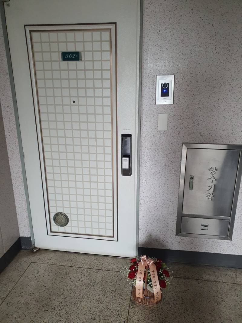 업로드 이미지
