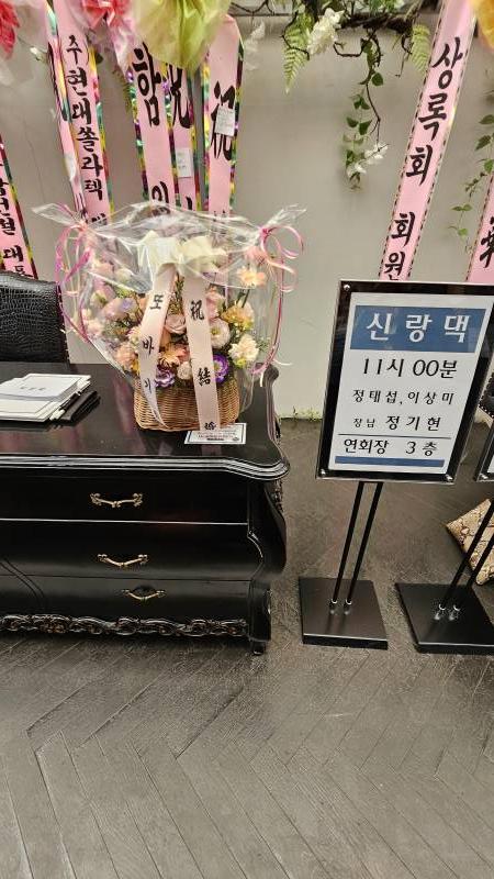 업로드 이미지