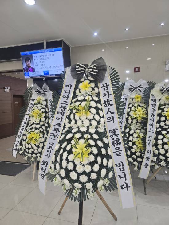 업로드 이미지