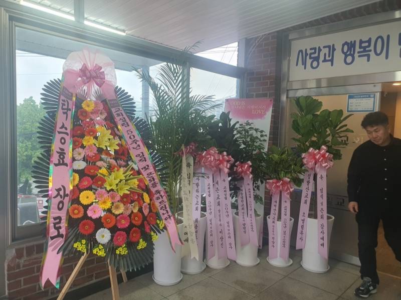 업로드 이미지