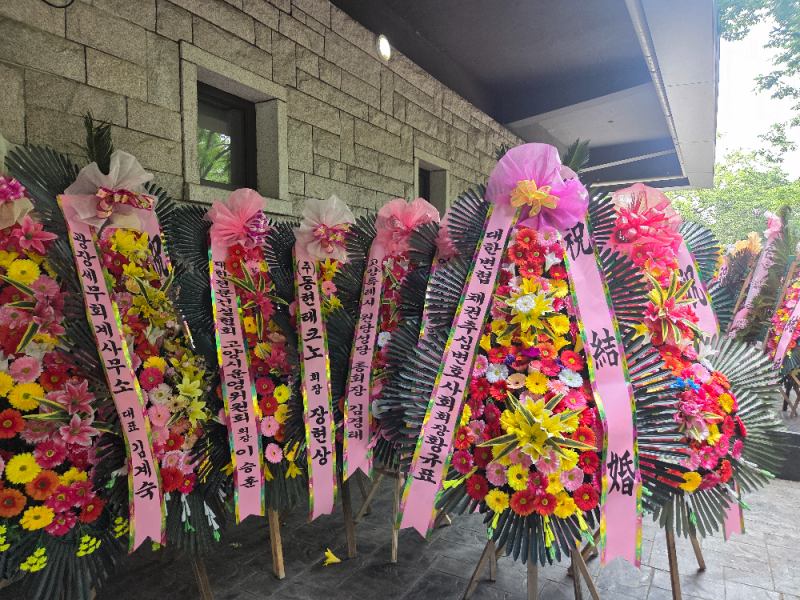 업로드 이미지