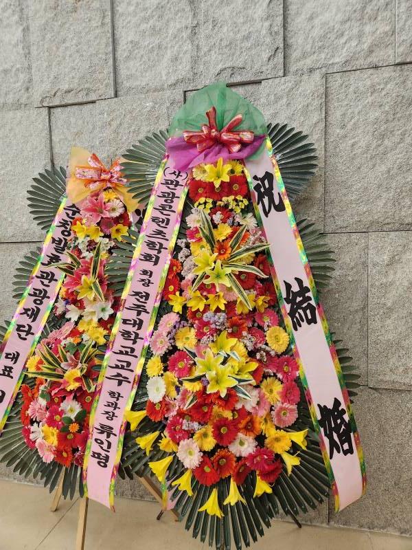 업로드 이미지