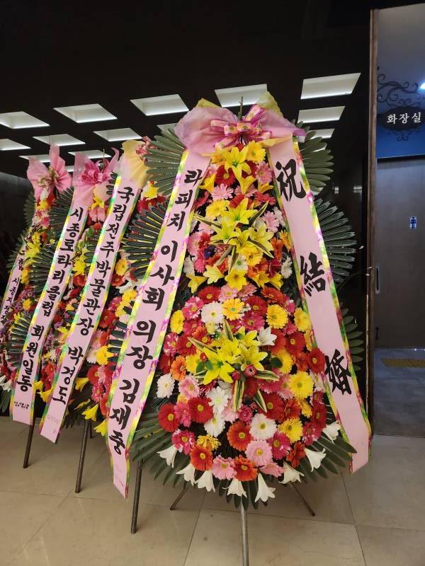 업로드 이미지
