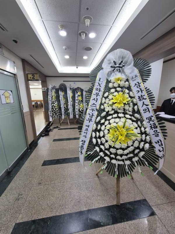 업로드 이미지