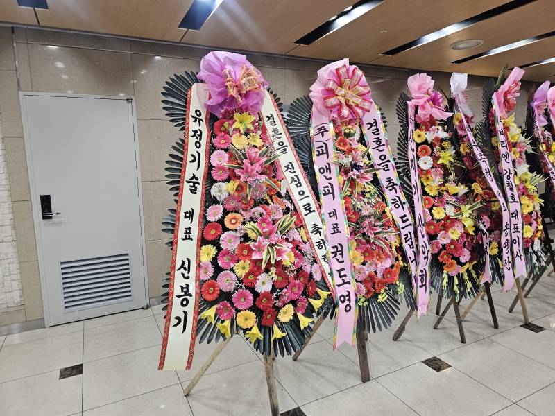 업로드 이미지