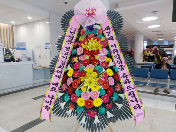 업로드 이미지