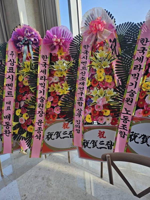 업로드 이미지