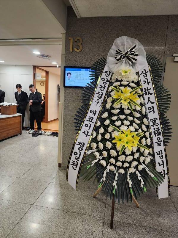 업로드 이미지