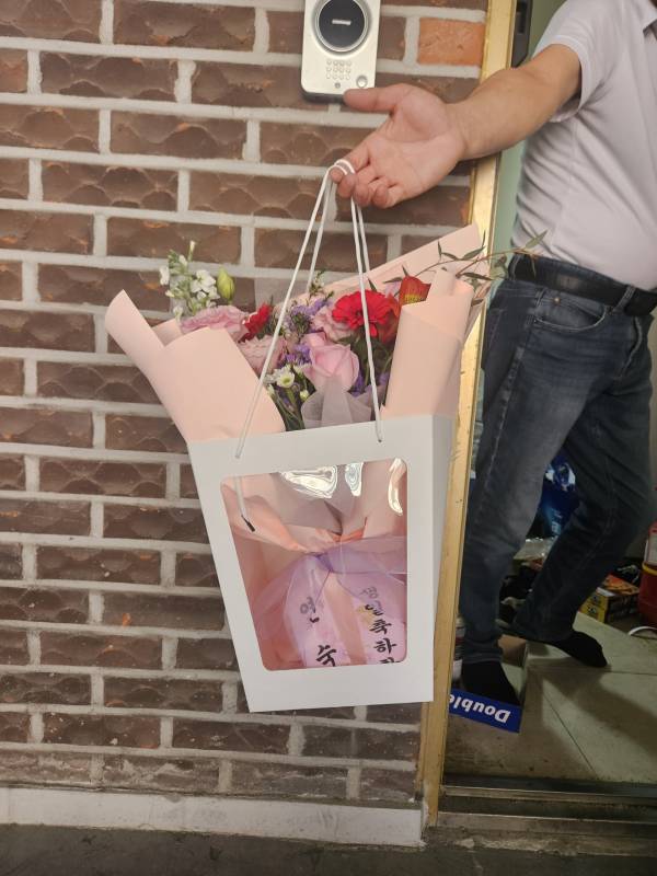업로드 이미지