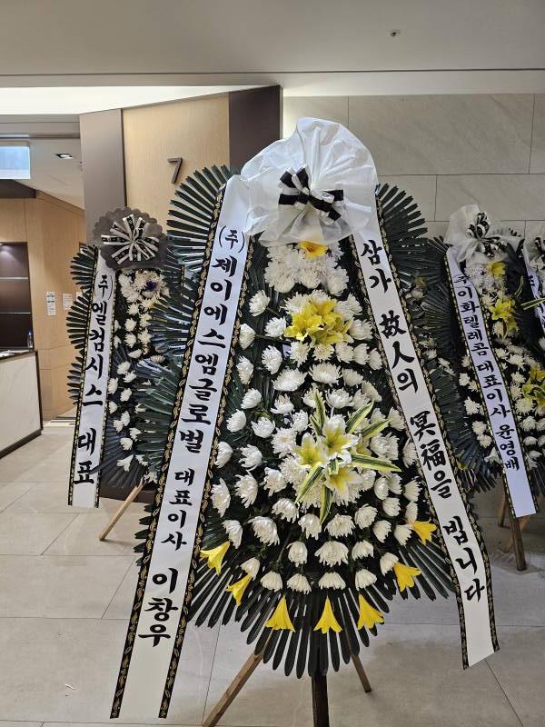 업로드 이미지