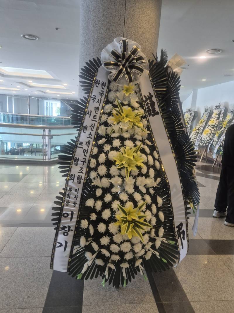업로드 이미지