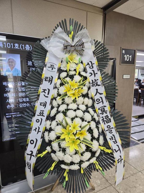 업로드 이미지
