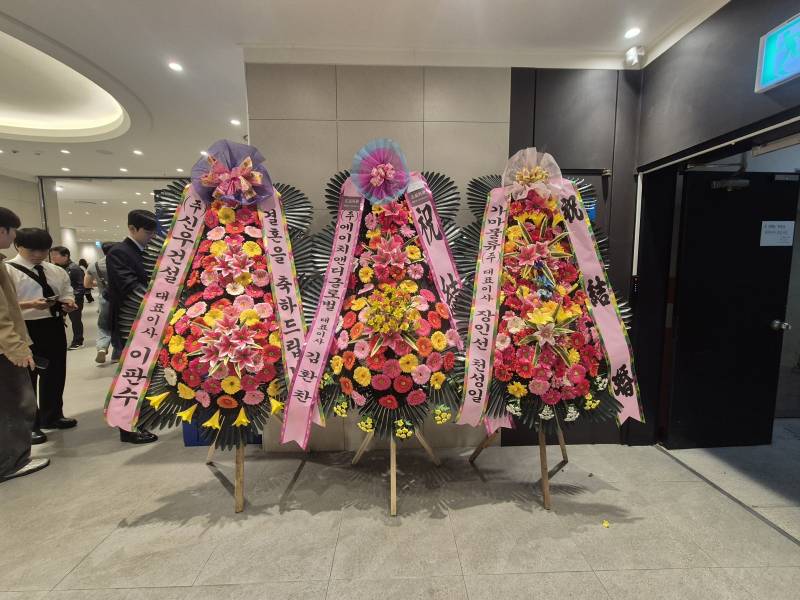 업로드 이미지
