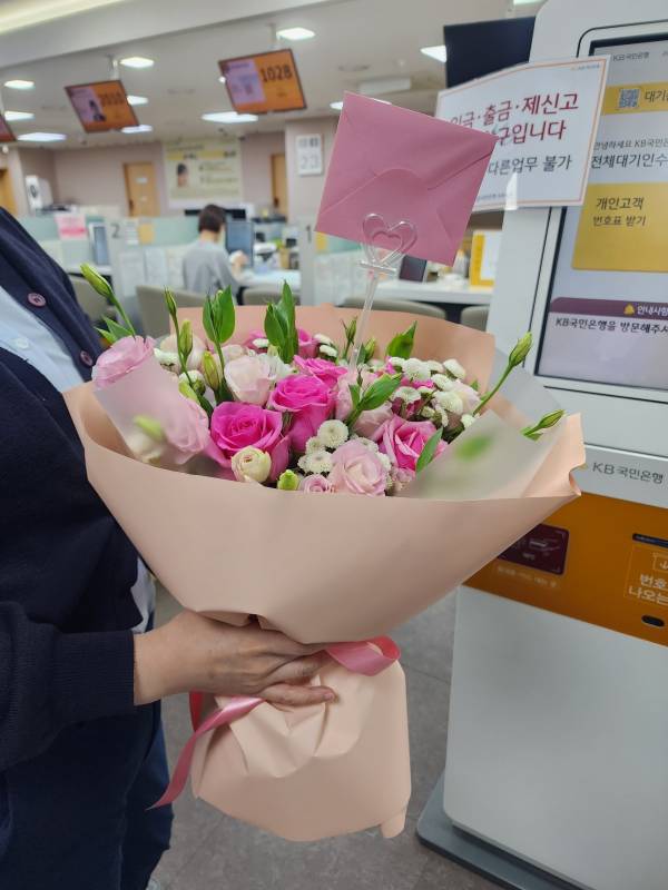 업로드 이미지