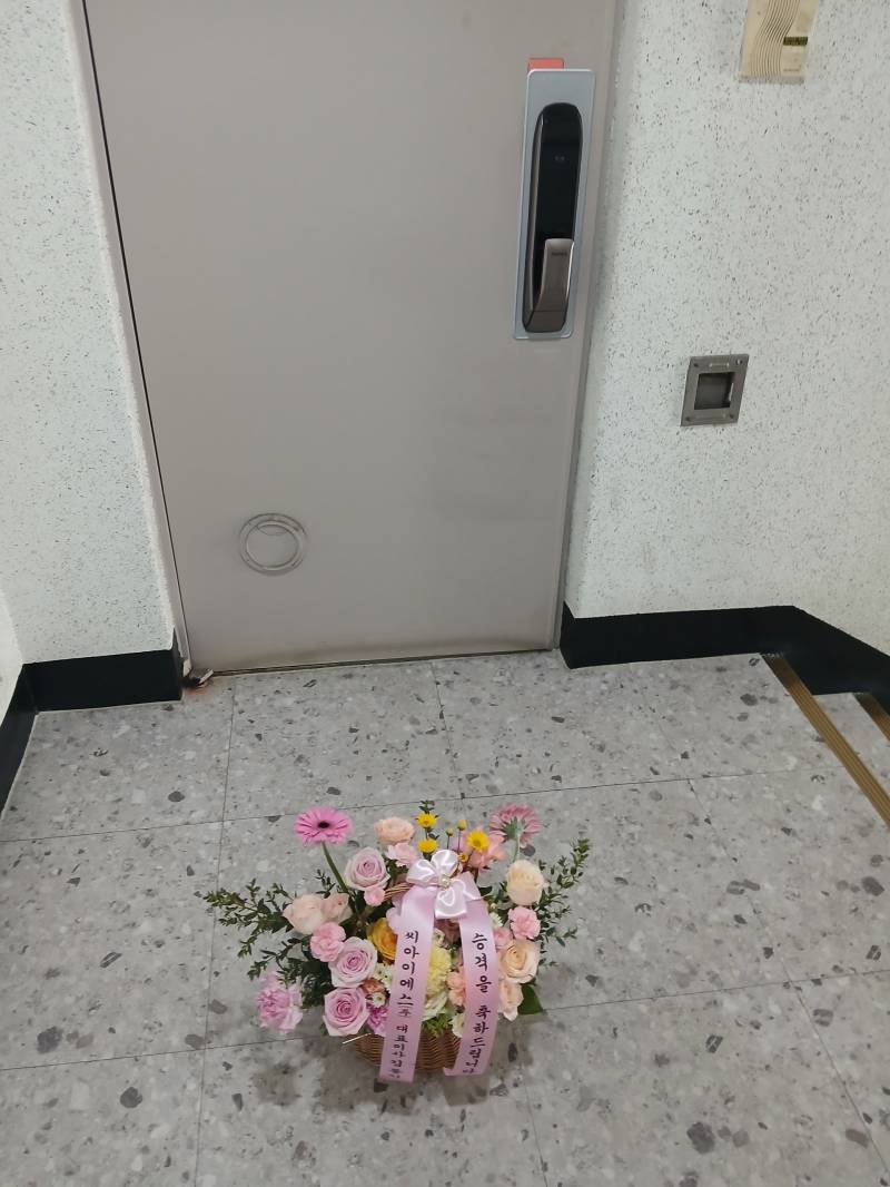 업로드 이미지